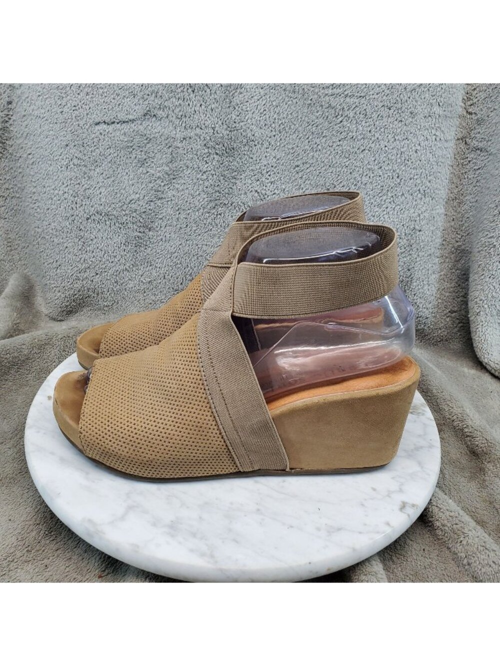 Gentle Souls Shoes Womens 7.5 Gwendoline Brown Leather Sandals *Read*